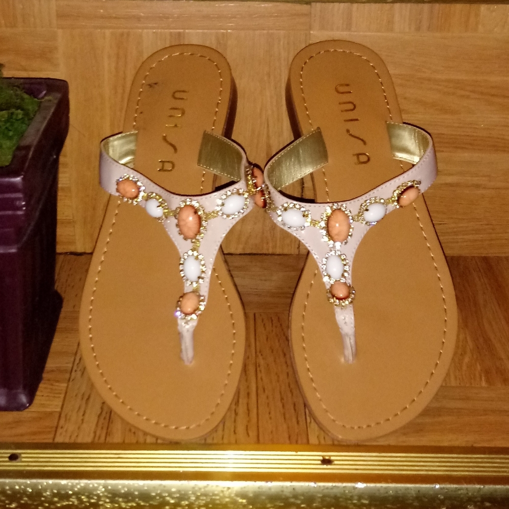 Women's shoes